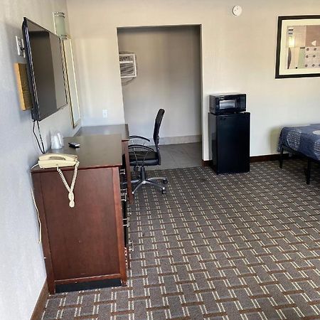 New Budget Inn Eaton Esterno foto