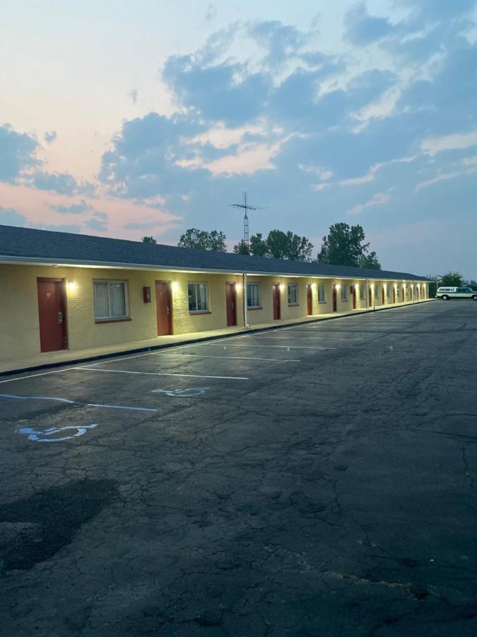 New Budget Inn Eaton Esterno foto